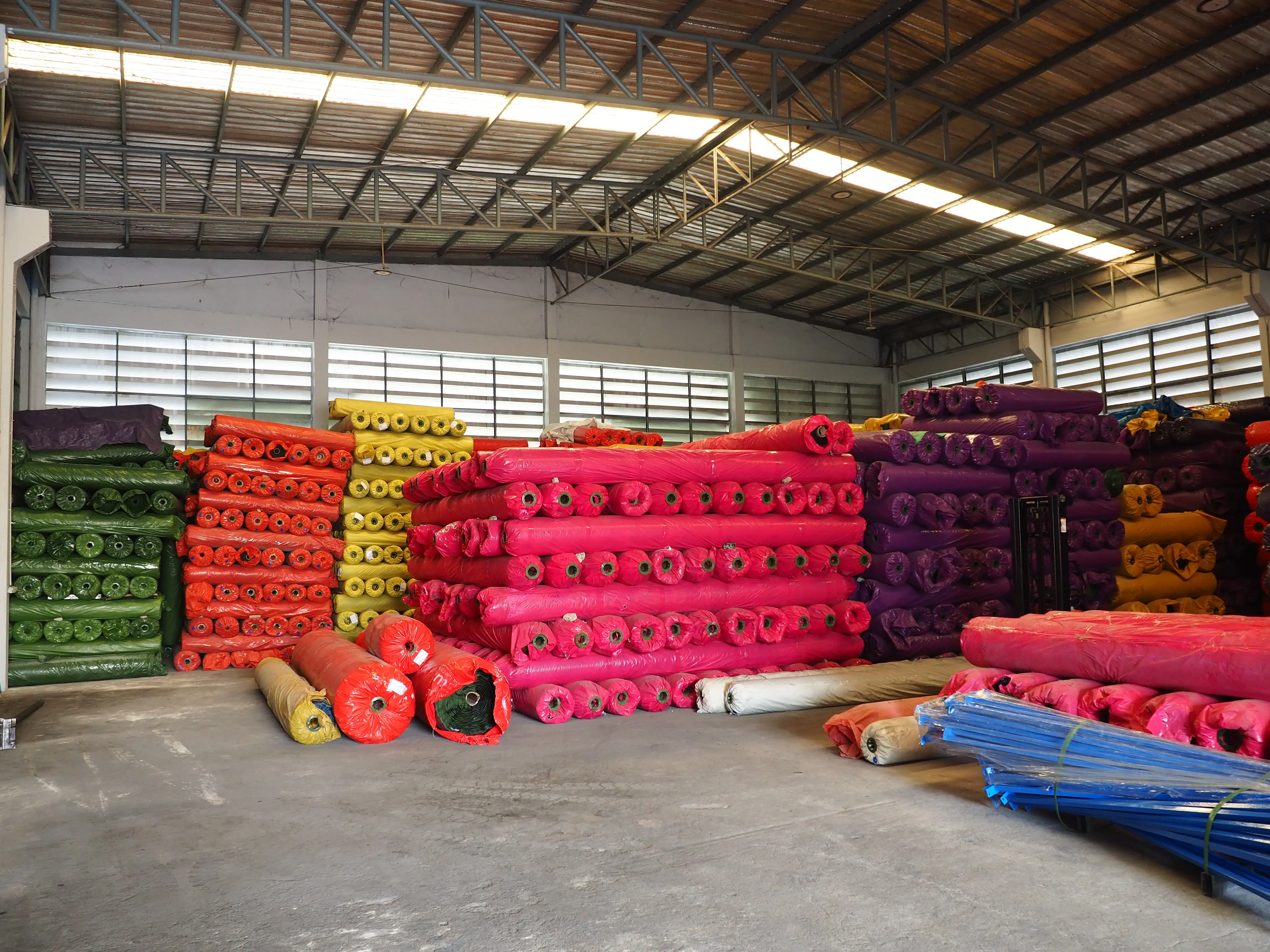 High-quality artificial grass at wholesale prices.